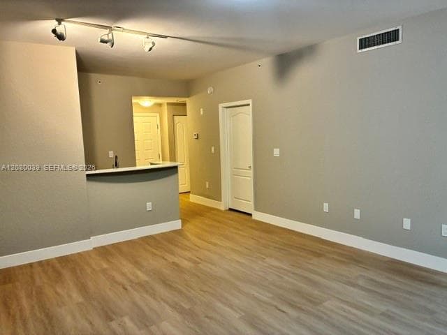 6001 SW 70th St # 322, South Miami, FL 33143 photo 2
