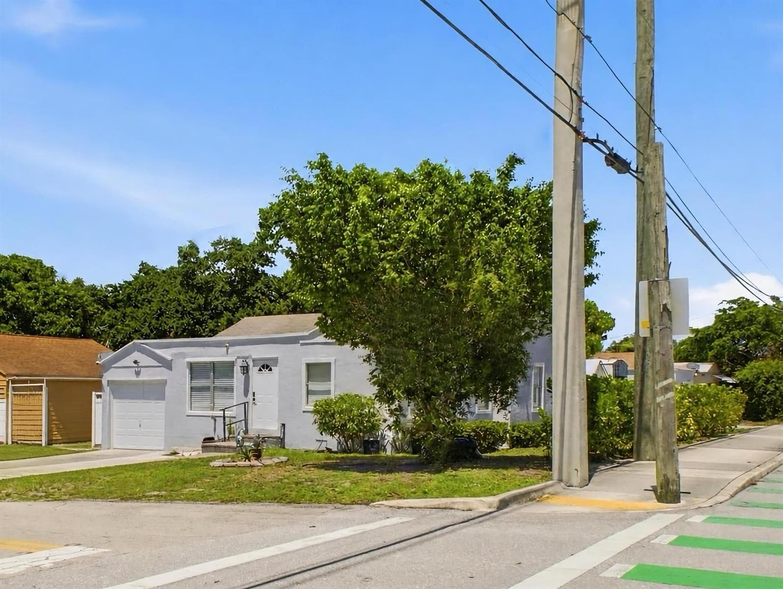 801 HAMPTON Road, West Palm Beach, FL 33405 photo 2