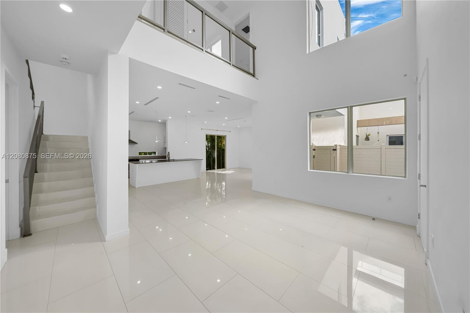 3253 Mcdonald St # 3253, Miami, FL 33133