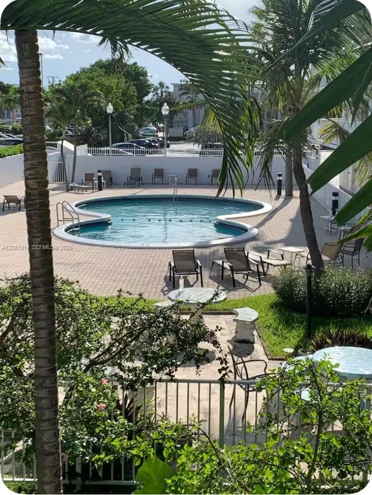 1480 S Ocean Blvd # 218, Lauderdale By The Sea, FL 33062 photo 2