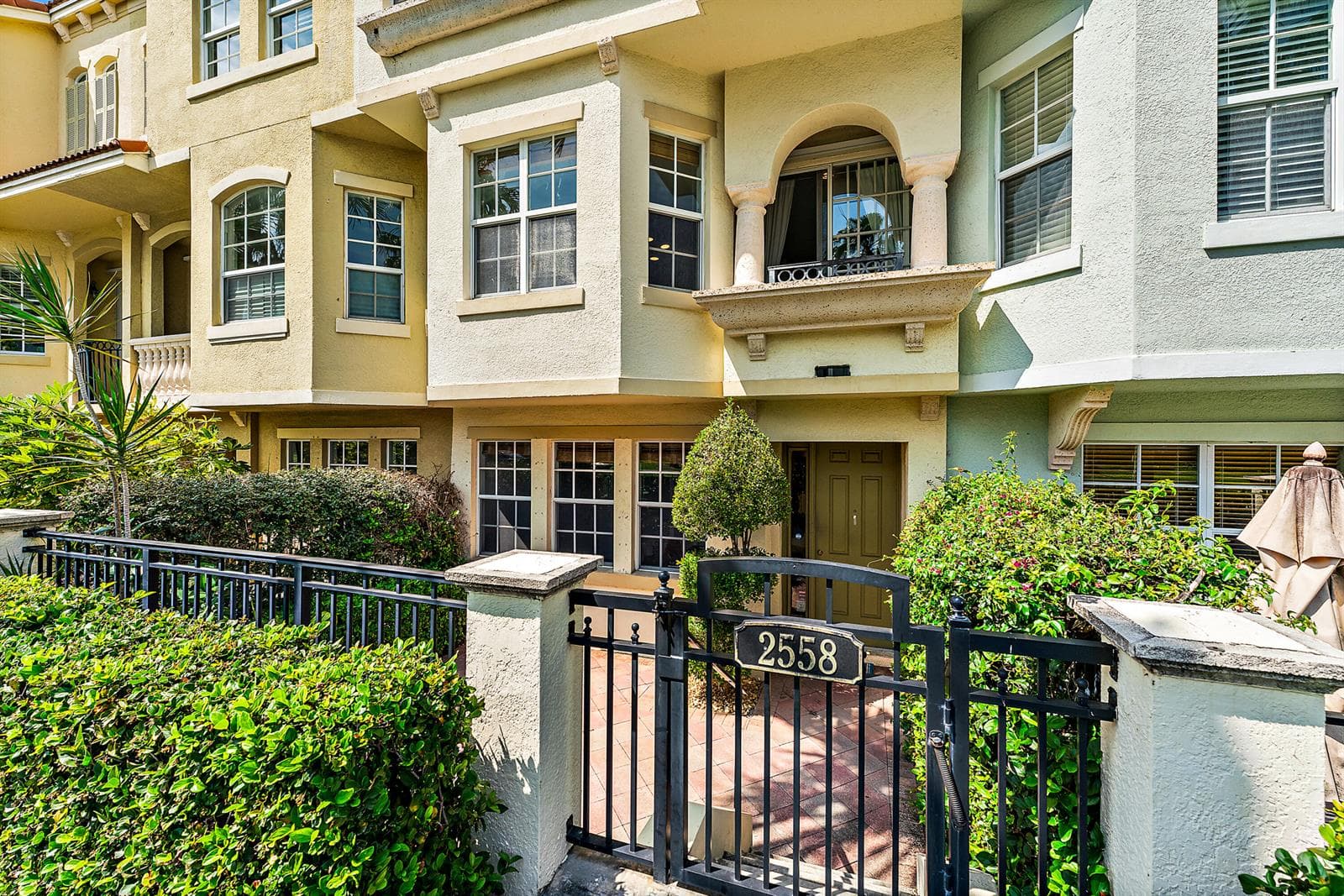 2558 Gardens Parkway, Palm Beach Gardens, FL 33410 photo 2