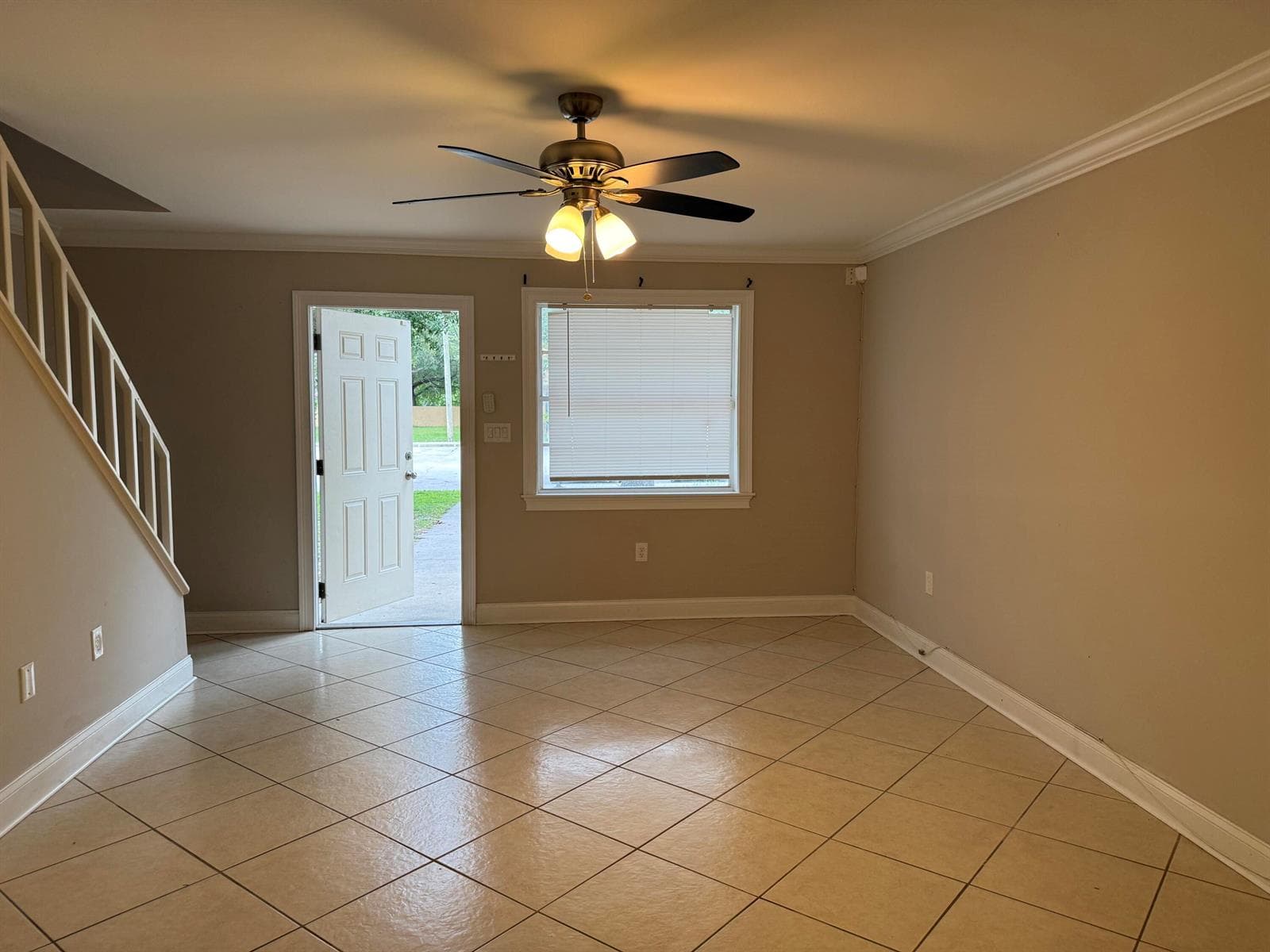 2018 S 10TH Street, Fort Pierce, FL 34950 photo 2