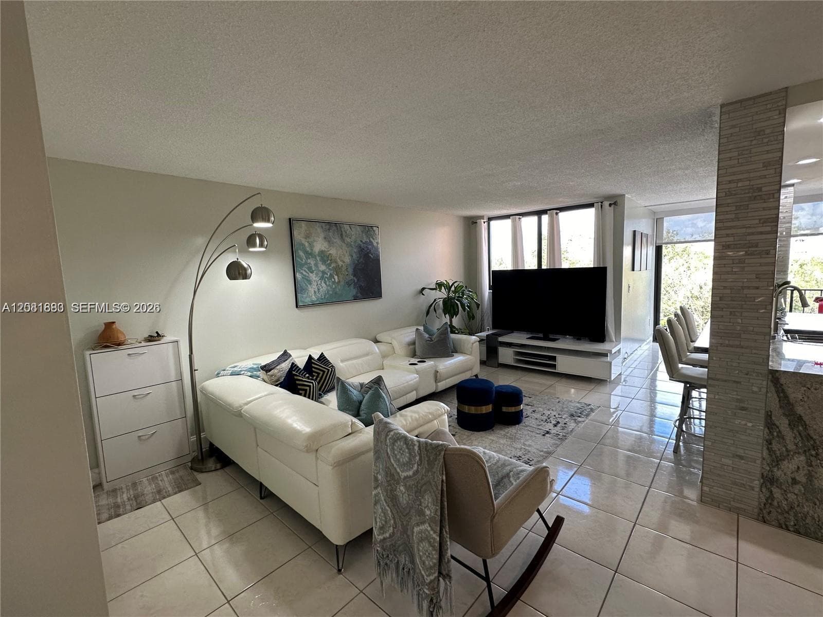 9410 W Flagler St # 410, Miami, FL 33174 photo 2
