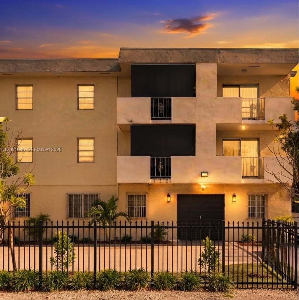 2725 W Okeechobee Rd # 5, Hialeah, FL 33010