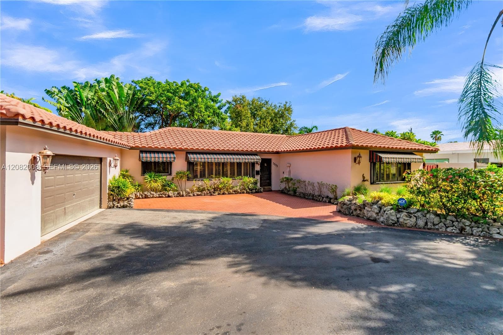 2533 NE 35th Dr, Fort Lauderdale, FL 33308 photo 2