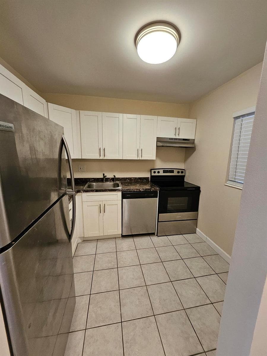 2900 NW 46TH Avenue # 105, Lauderdale Lakes, FL 33313