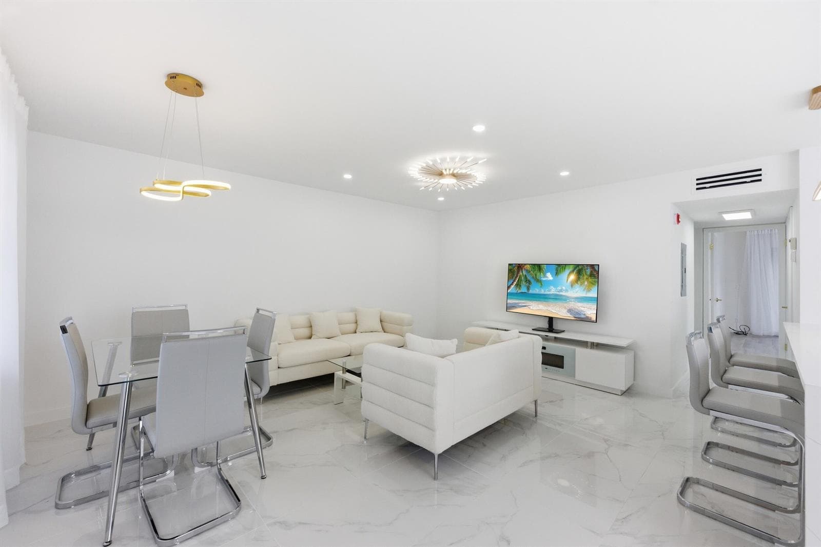 618 Normandy M, Delray Beach, FL 33484 photo 2