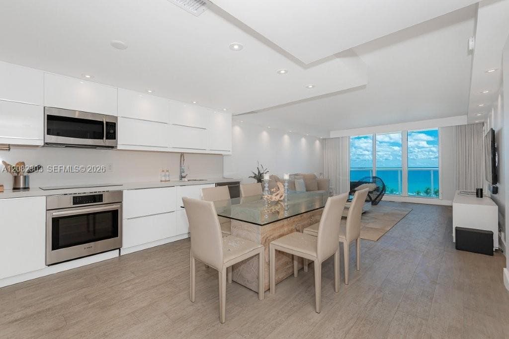 2301 Collins Ave # 738, Miami Beach, FL 33139