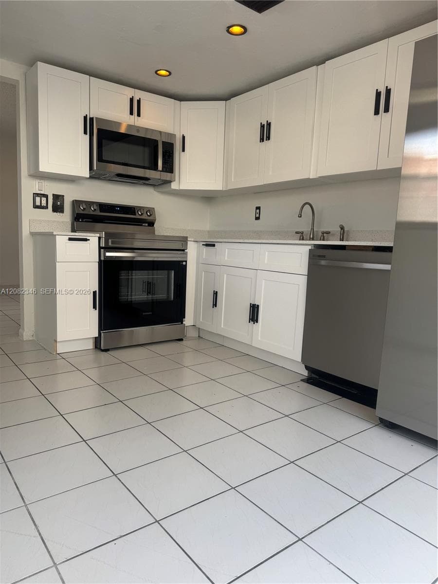 321 SW 1st Ct # K-4, Pompano Beach, FL 33060