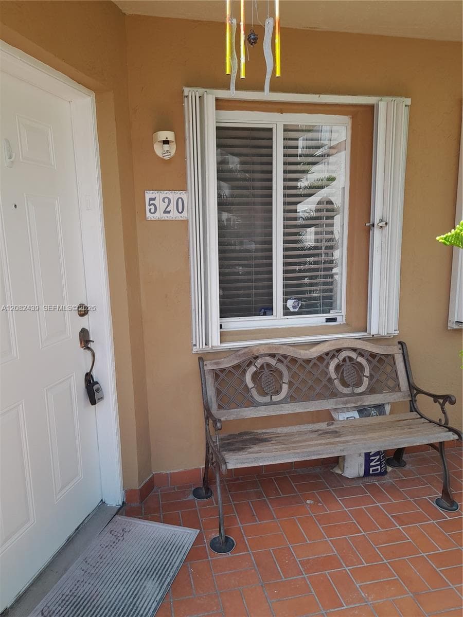 551 NW 82nd Ave # 520, Miami, FL 33126