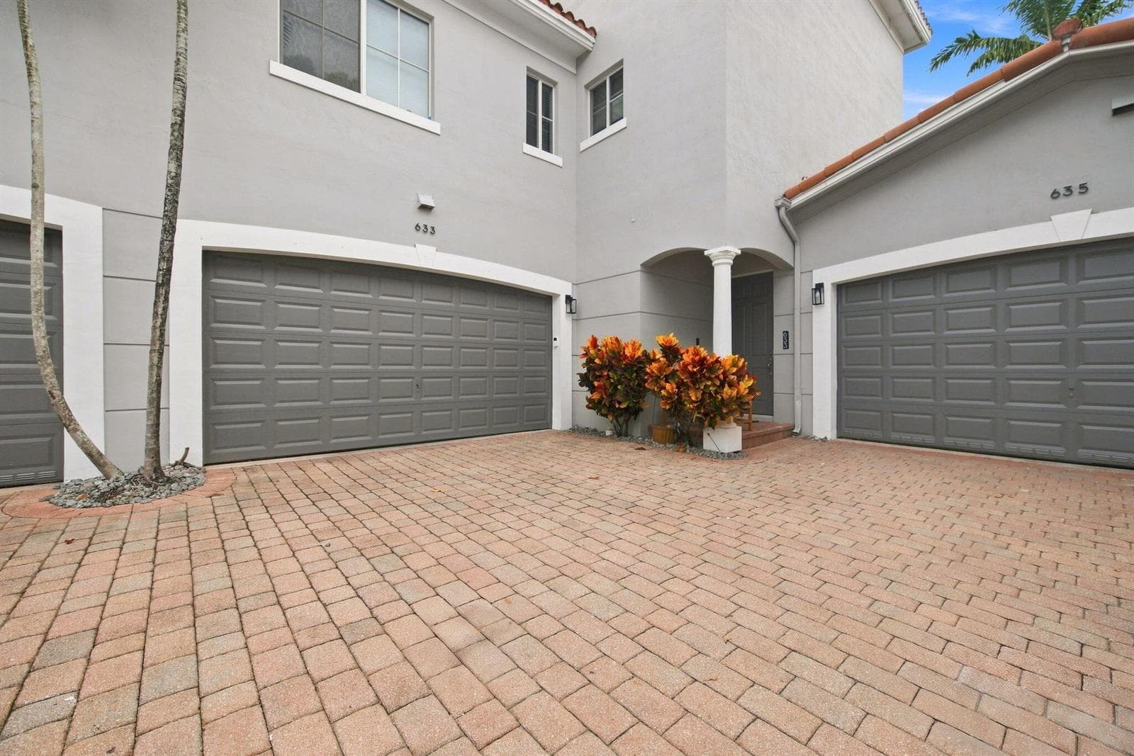 633 NE 11TH Avenue, Fort Lauderdale, FL 33304 photo 2