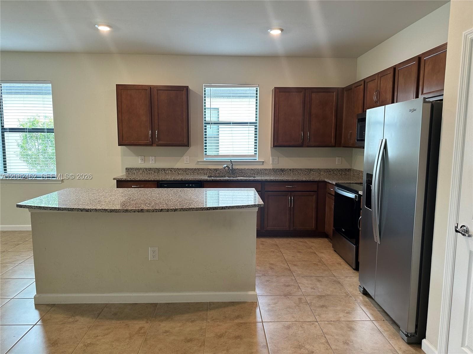 3932 Black Eagle Lane, Fort Myers, FL 33966 photo 2
