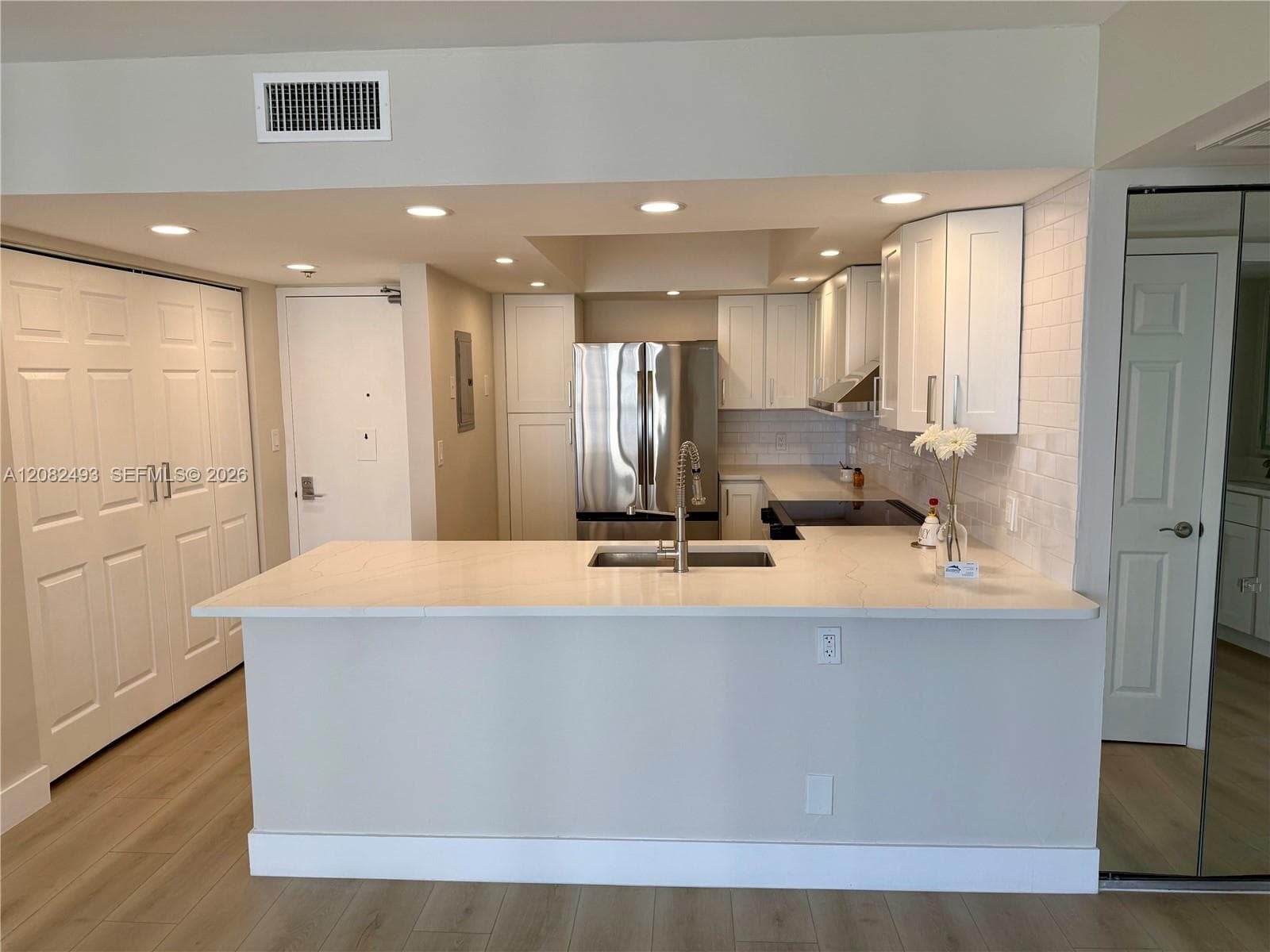 20335 W Country Club Dr # 1203, Aventura, FL 33180 photo 2
