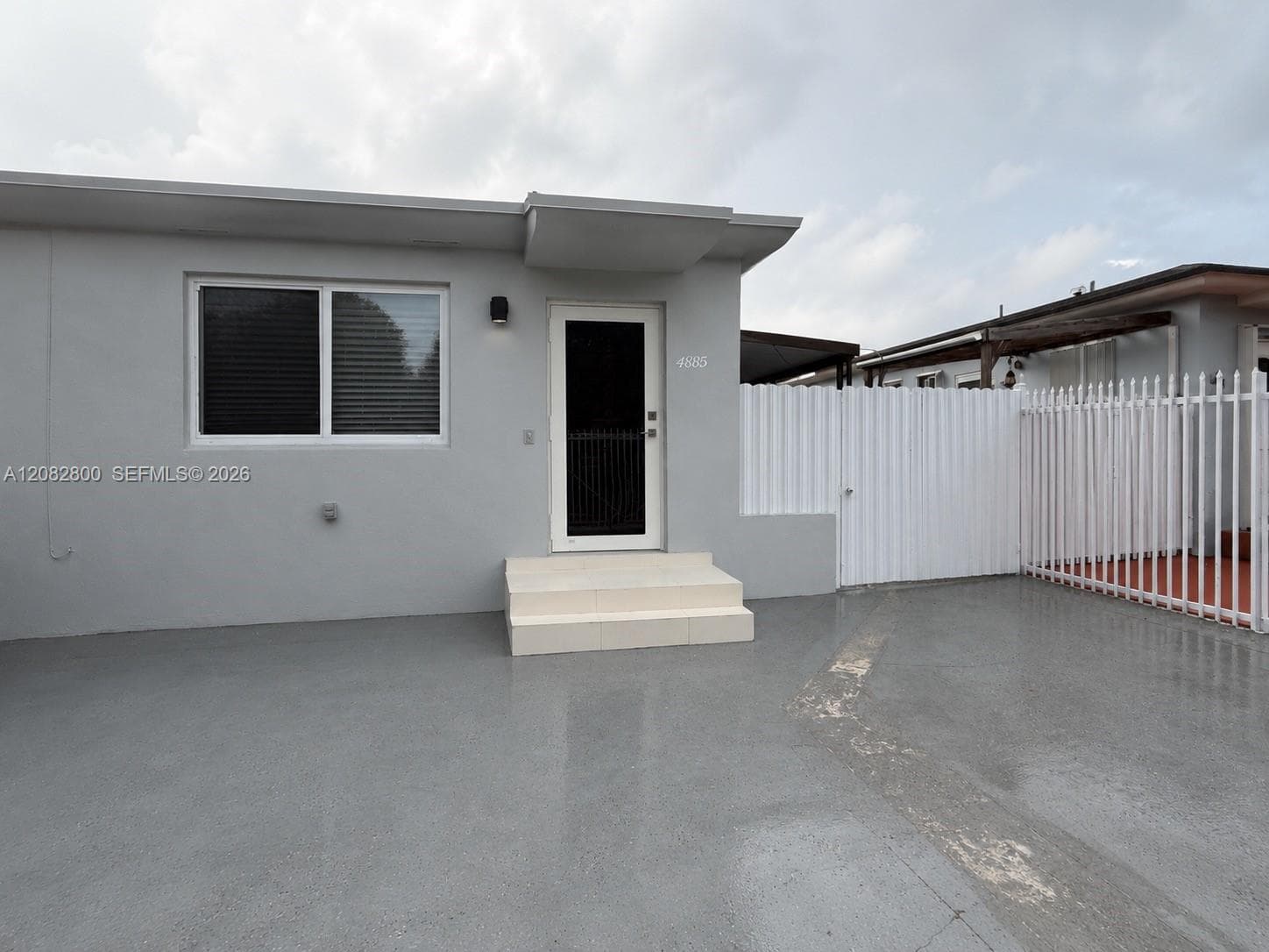 4885 NW 4th St # FRONT, Miami, FL 33126