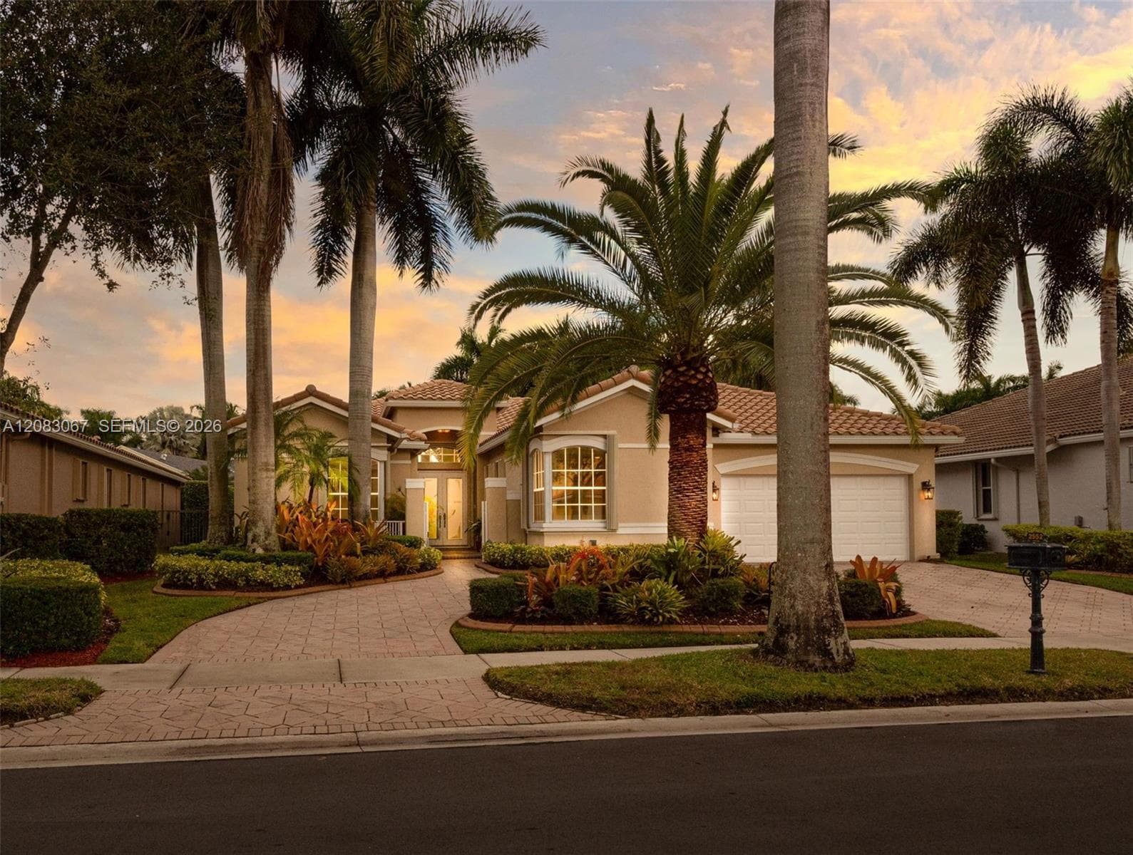 2552 Jardin Ln, Weston, FL 33327