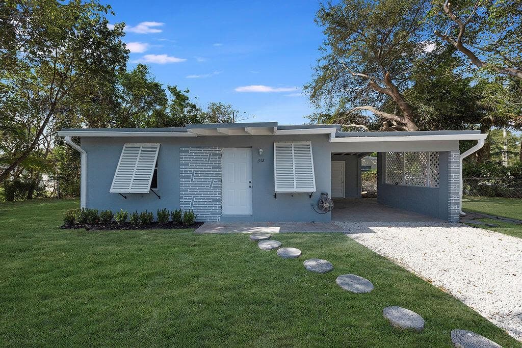 312 NE 8TH Street, Pompano Beach, FL 33060