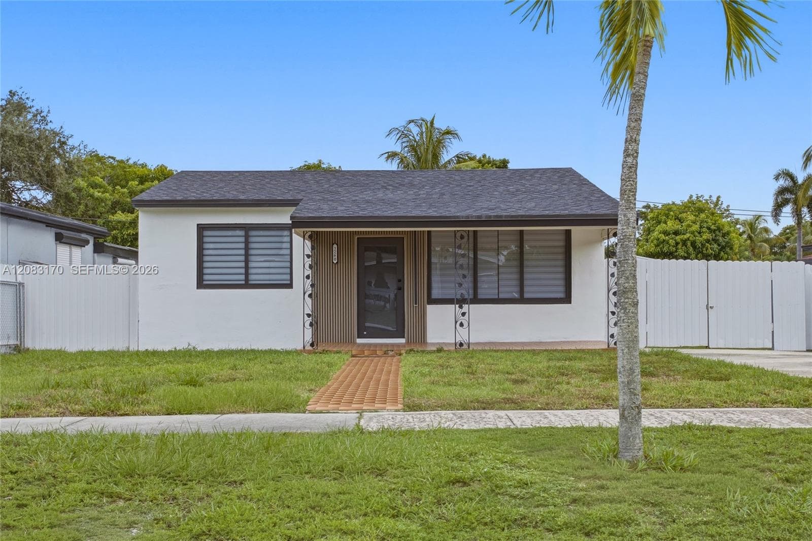 1260 NE 155th St, North Miami Beach, FL 33162