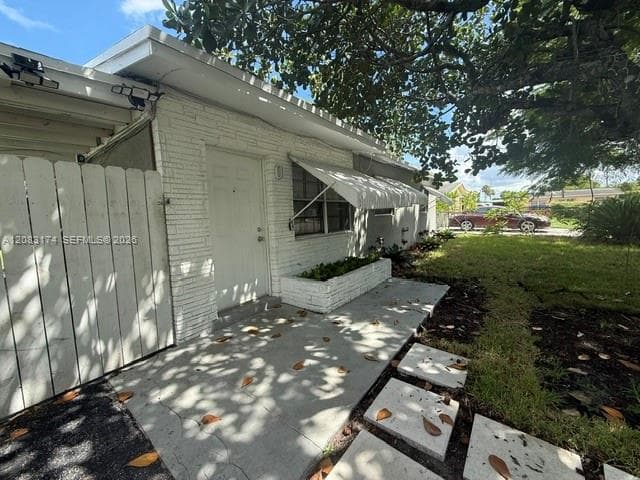 1050 NW 23RD # 1041, Fort Lauderdale, FL 33311 photo 2