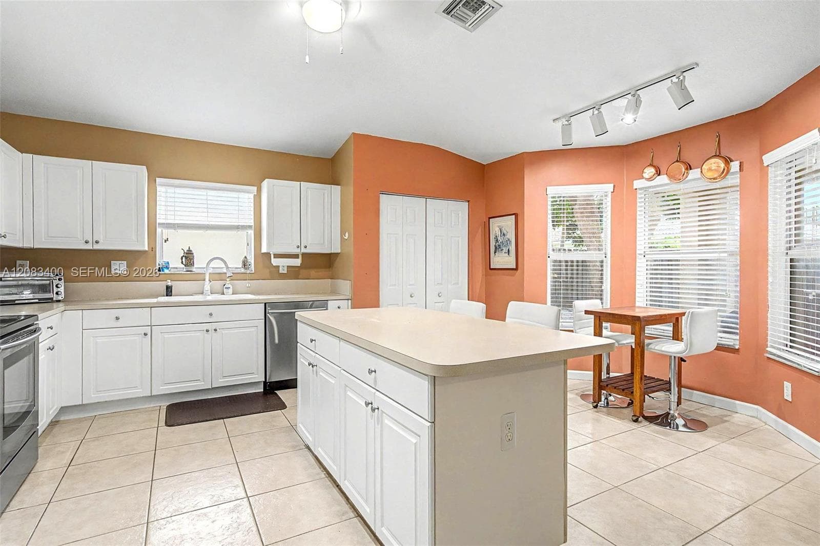 14033 SW 155 Ct, Miami, FL 33196 photo 2