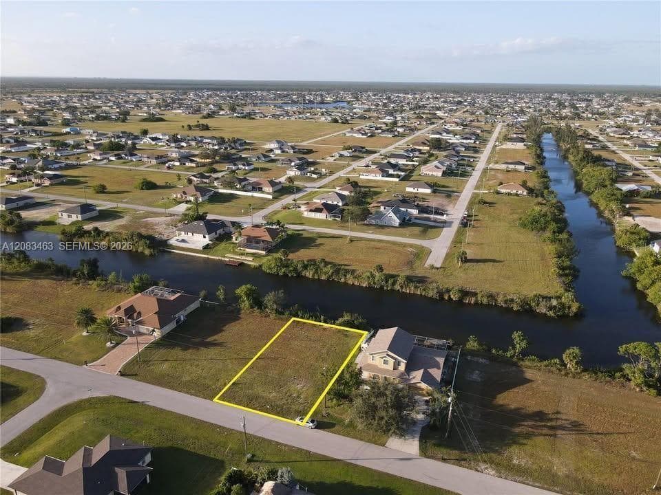 223 NW 19th Ter, Cape Coral, FL 33993 photo 2