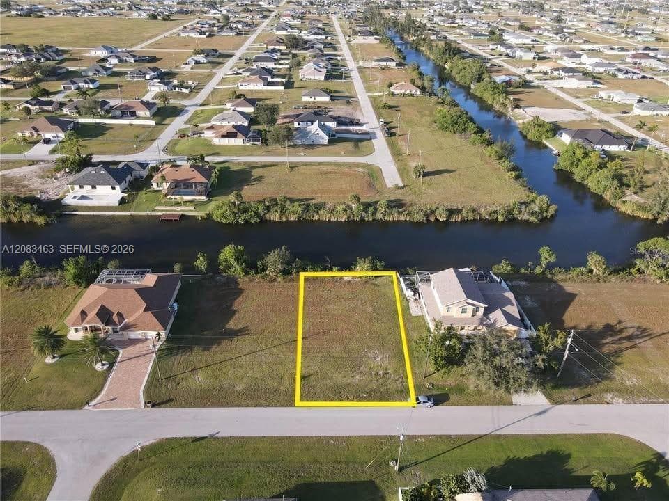 223 NW 19th Ter, Cape Coral, FL 33993