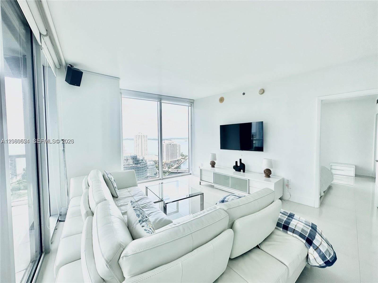 495 Brickell Ave # 2702, Miami, FL 33131 photo 2