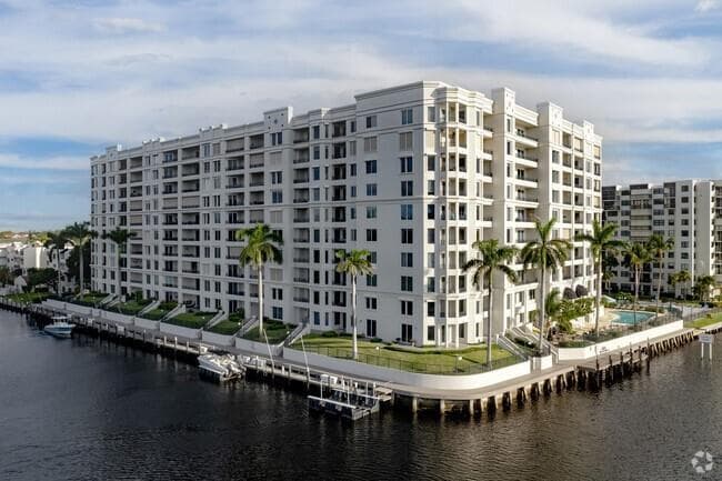 2880 NE 14th Street Causeway # 413, Pompano Beach, FL 33062