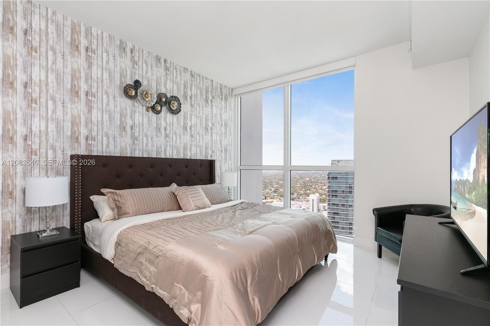 1080 Brickell Ave # 3803, Miami, FL 33131 photo 2