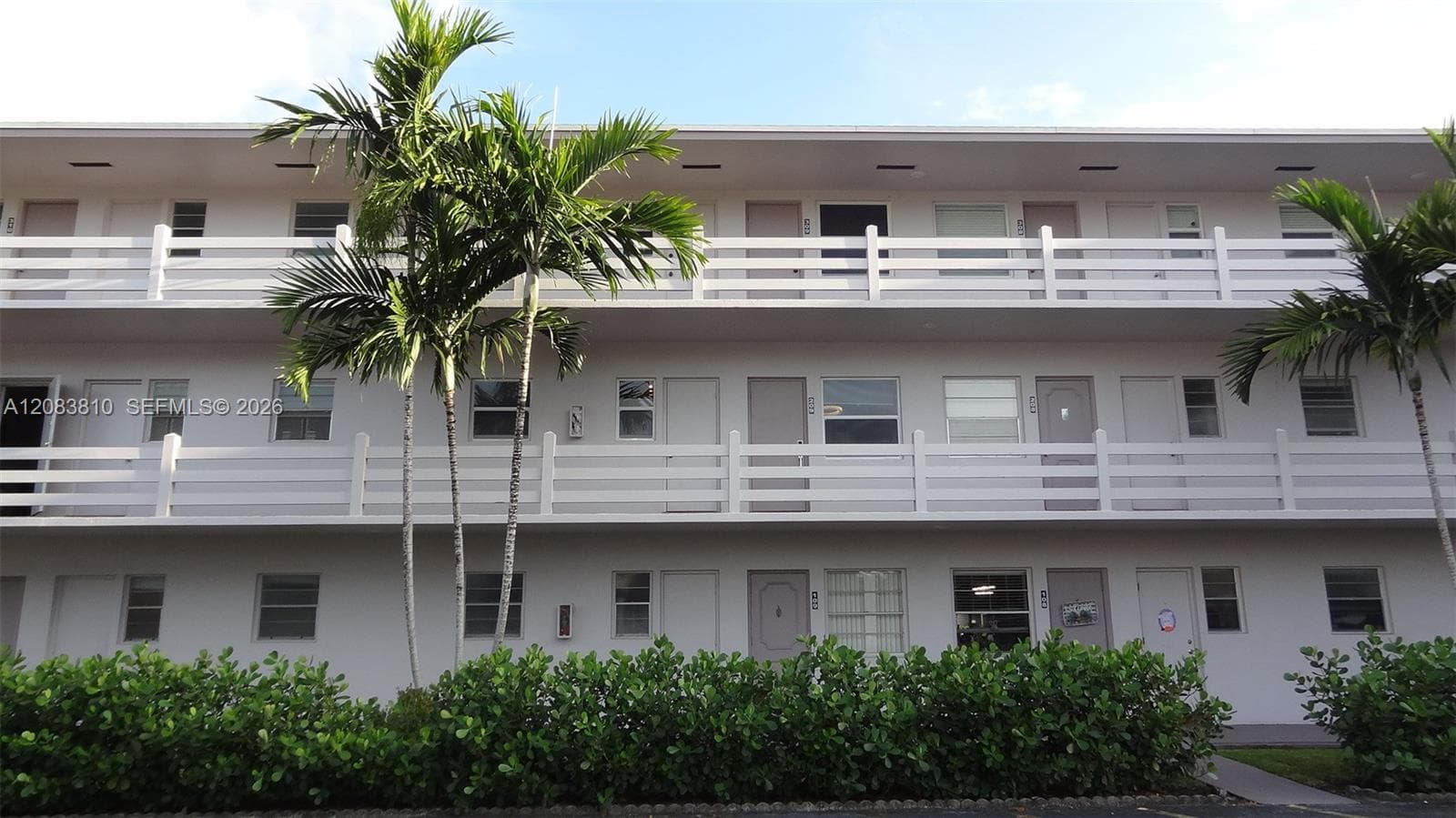700 Layne Blvd # 319, Hallandale Beach, FL 33009 photo 2
