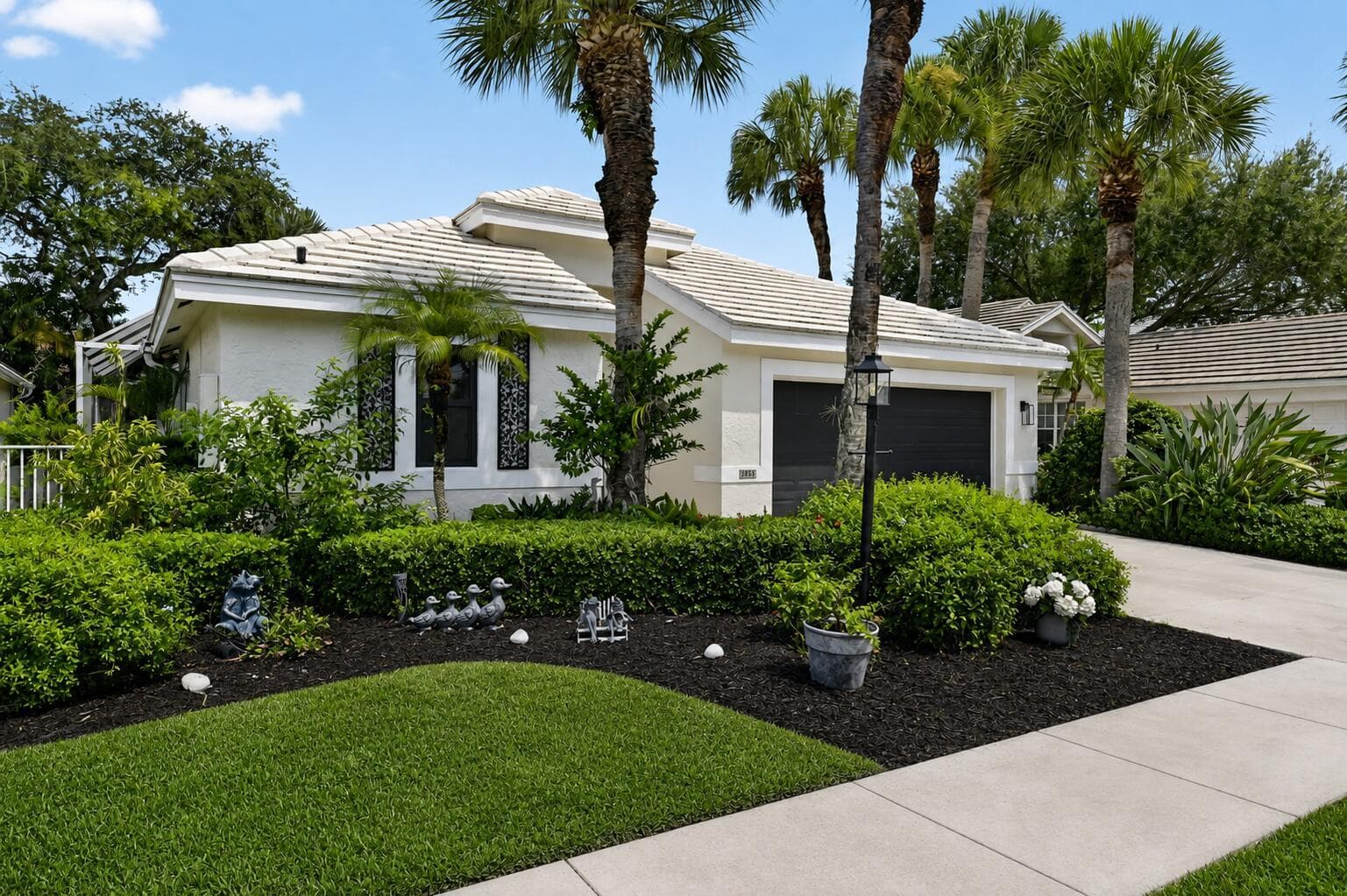 2865 N Clearbrook Circle N, Delray Beach, FL 33445 photo 2