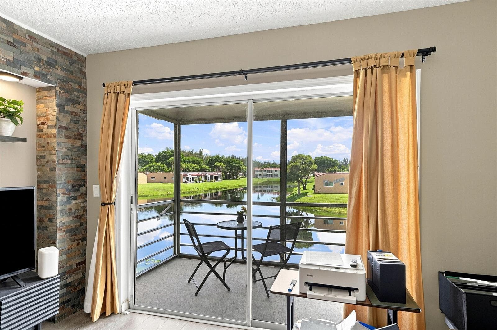 198 Lake Frances Drive, West Palm Beach, FL 33411