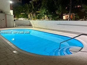 290 Sunrise Dr # 301, Key Biscayne, FL 33149 photo 2