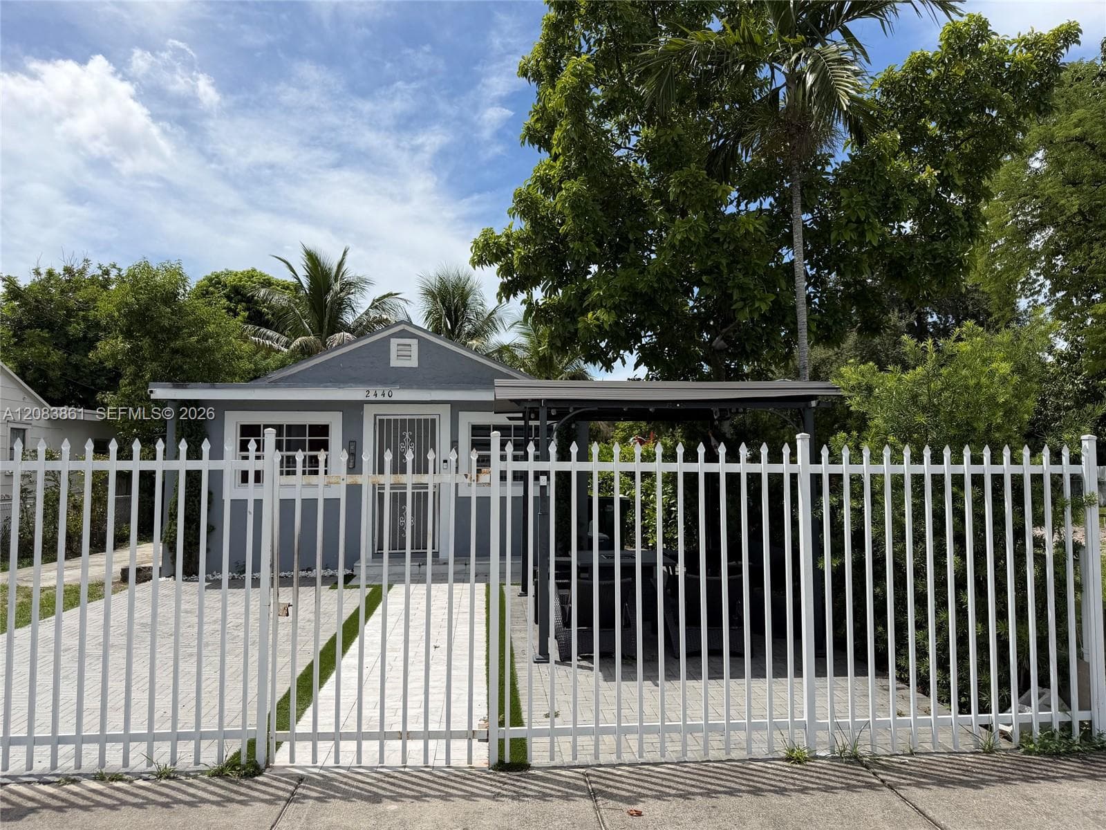 2440 NW 57th St, Miami, FL 33142 photo 2