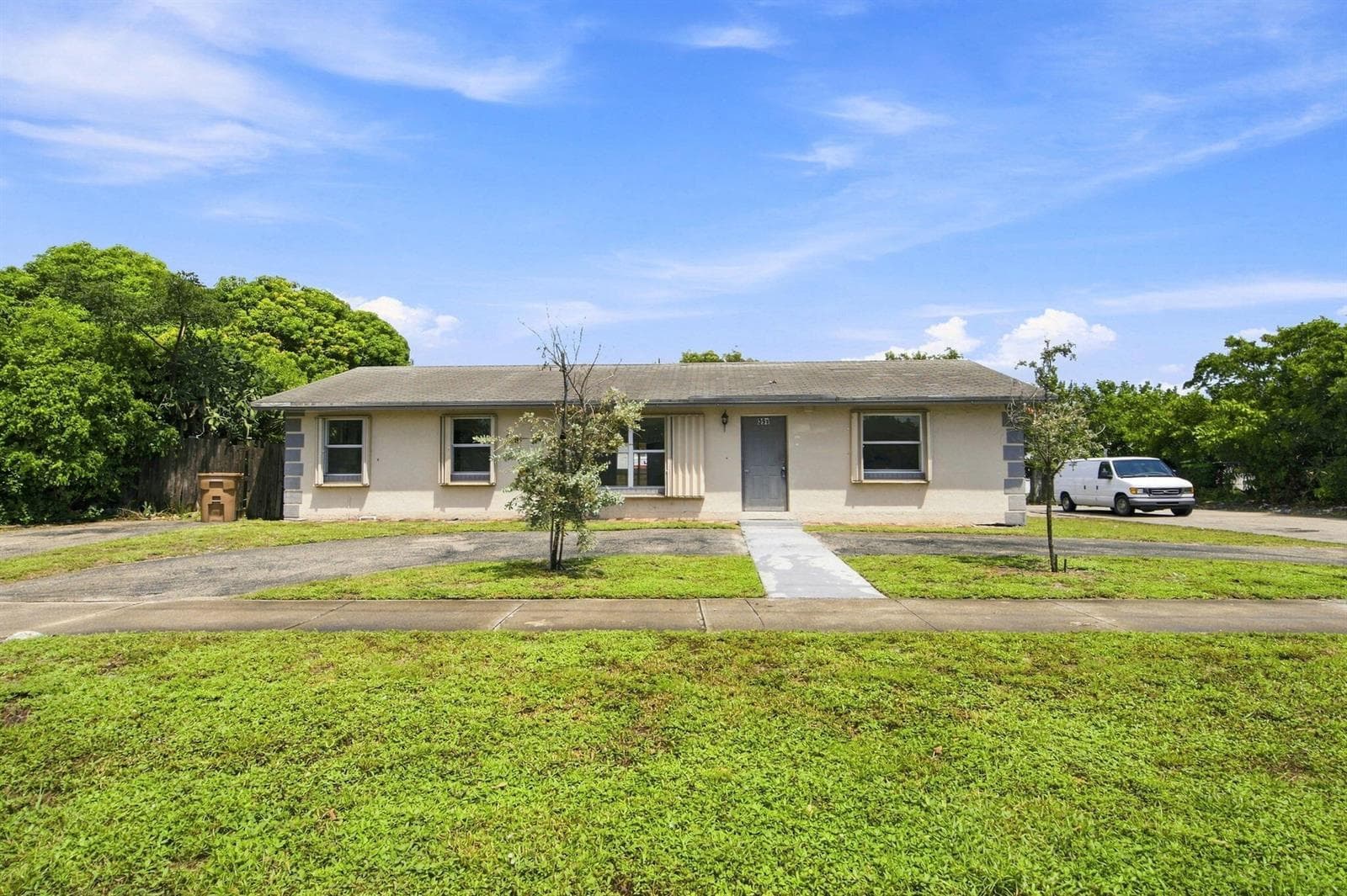 399 SW 14TH Street, Deerfield Beach, FL 33441
