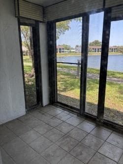 201 Lake Pointe Drive, Oakland Park, FL 33309 photo 2