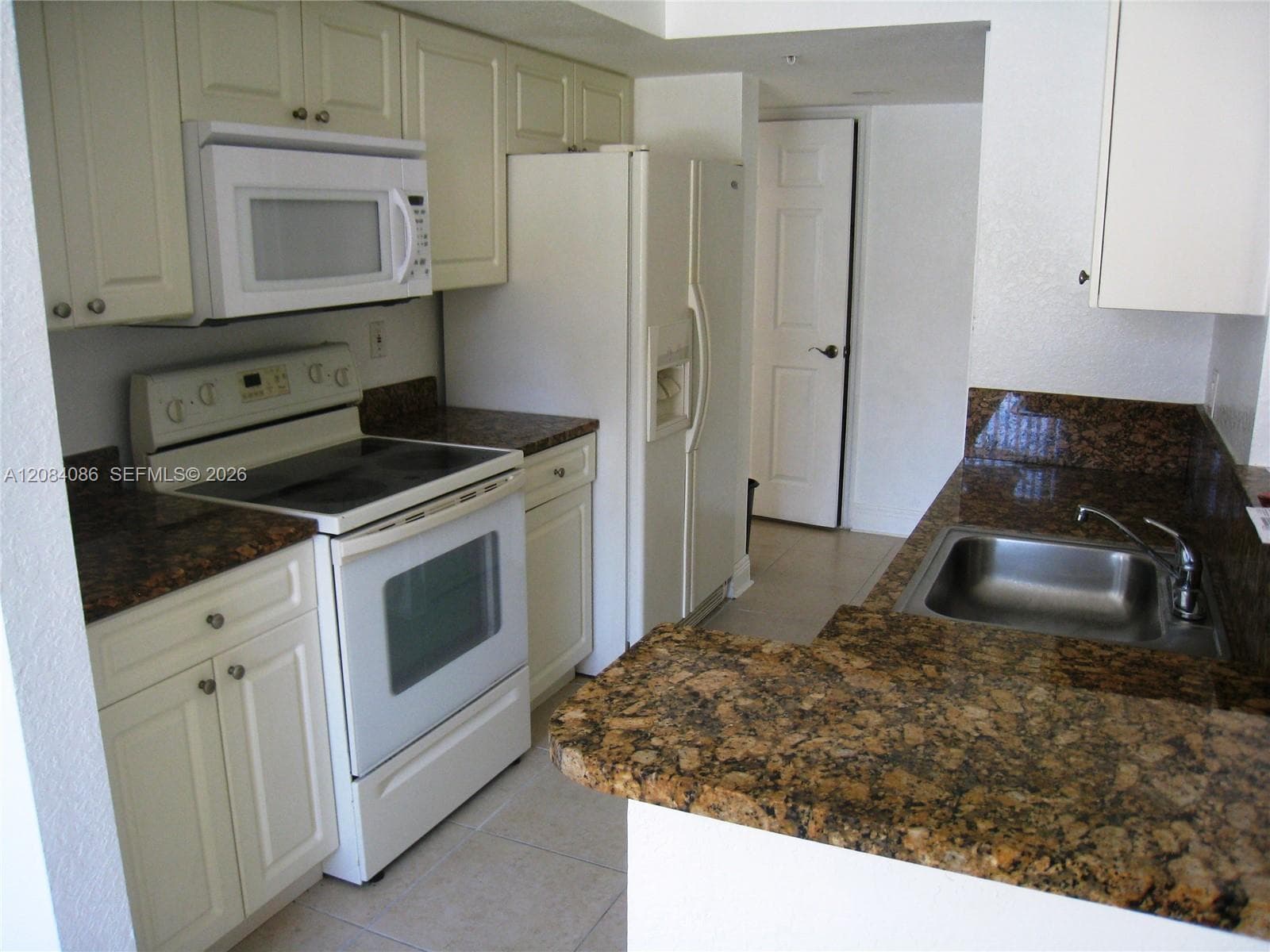 21000 SW 87th Ave # 101, Cutler Bay, FL 33189 photo 2