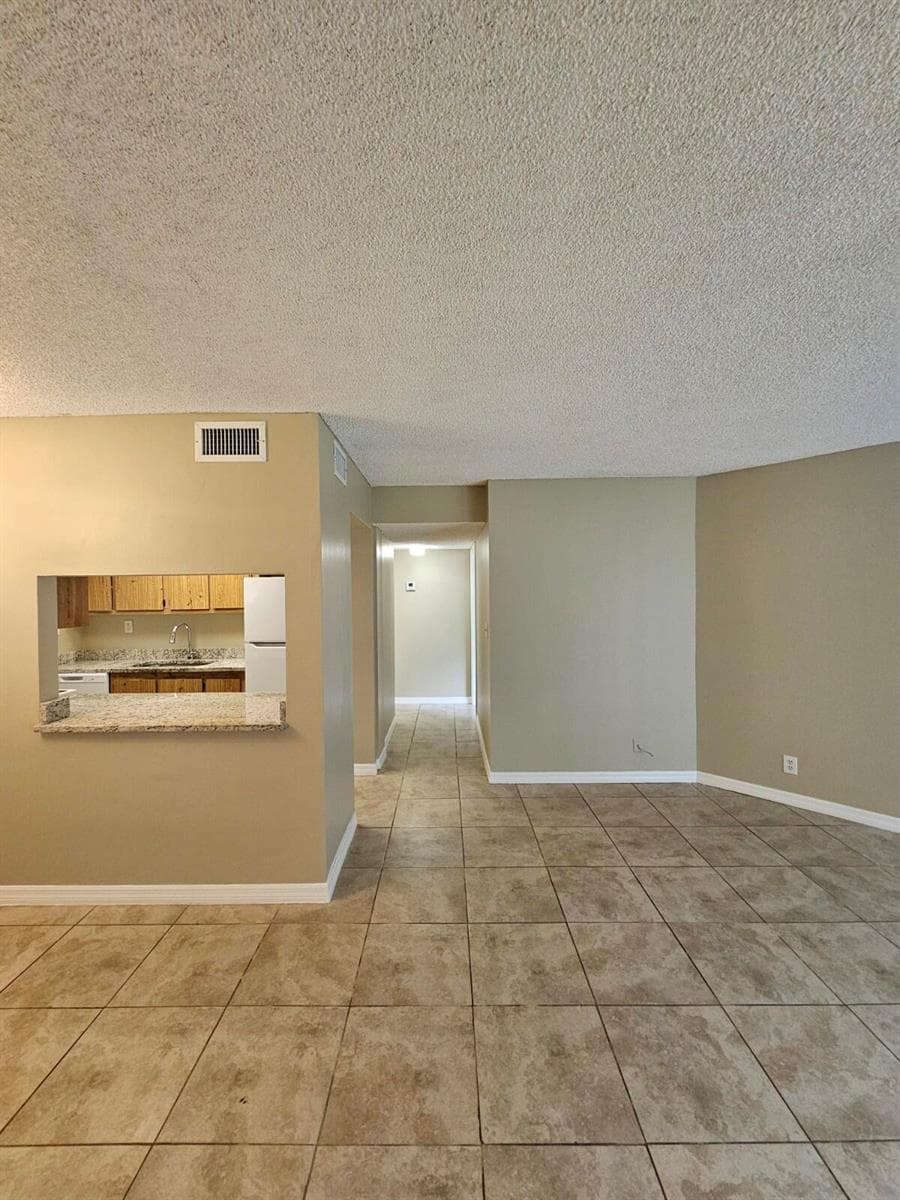 1820 N CONGRESS Avenue # 104, West Palm Beach, FL 33401 photo 2