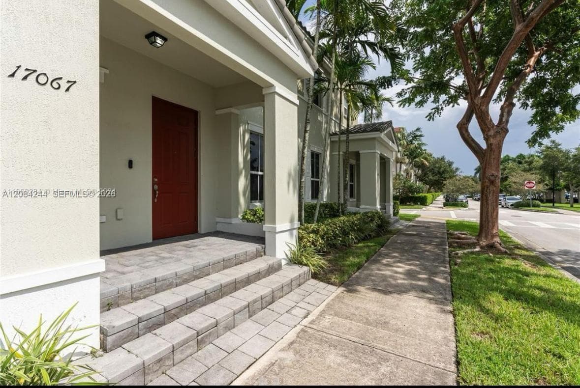 17067 SW 93rd St # 17067, Miami, FL 33196 photo 2