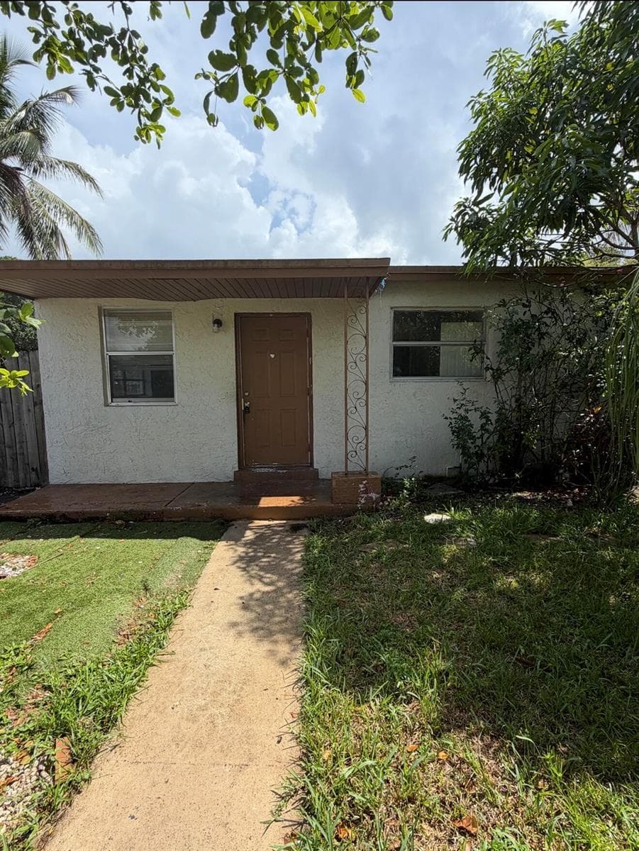 3411 NW 9th Court, Fort Lauderdale, FL 33311
