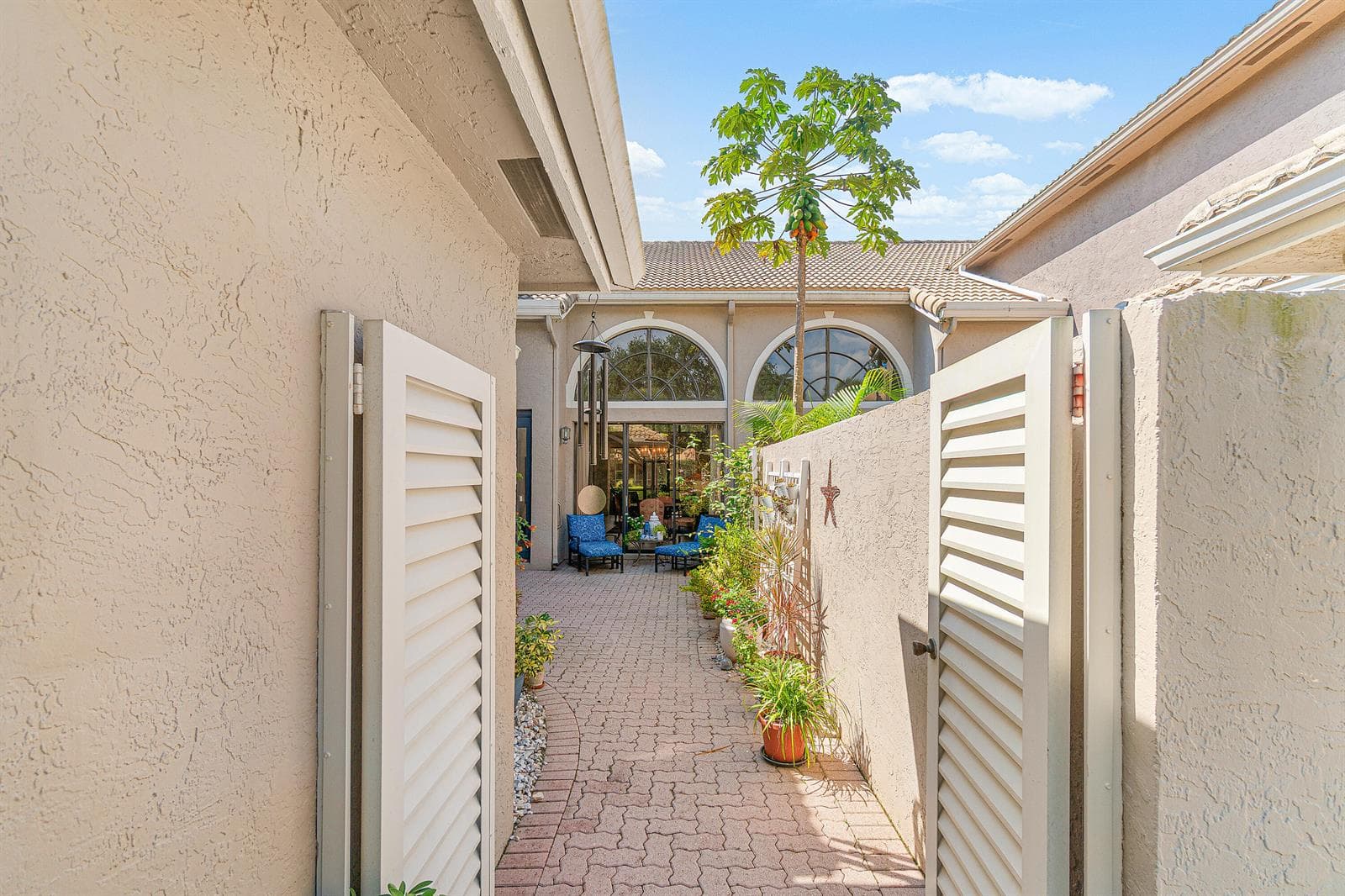 5315 Monterey Circle # D, Delray Beach, FL 33484 photo 2