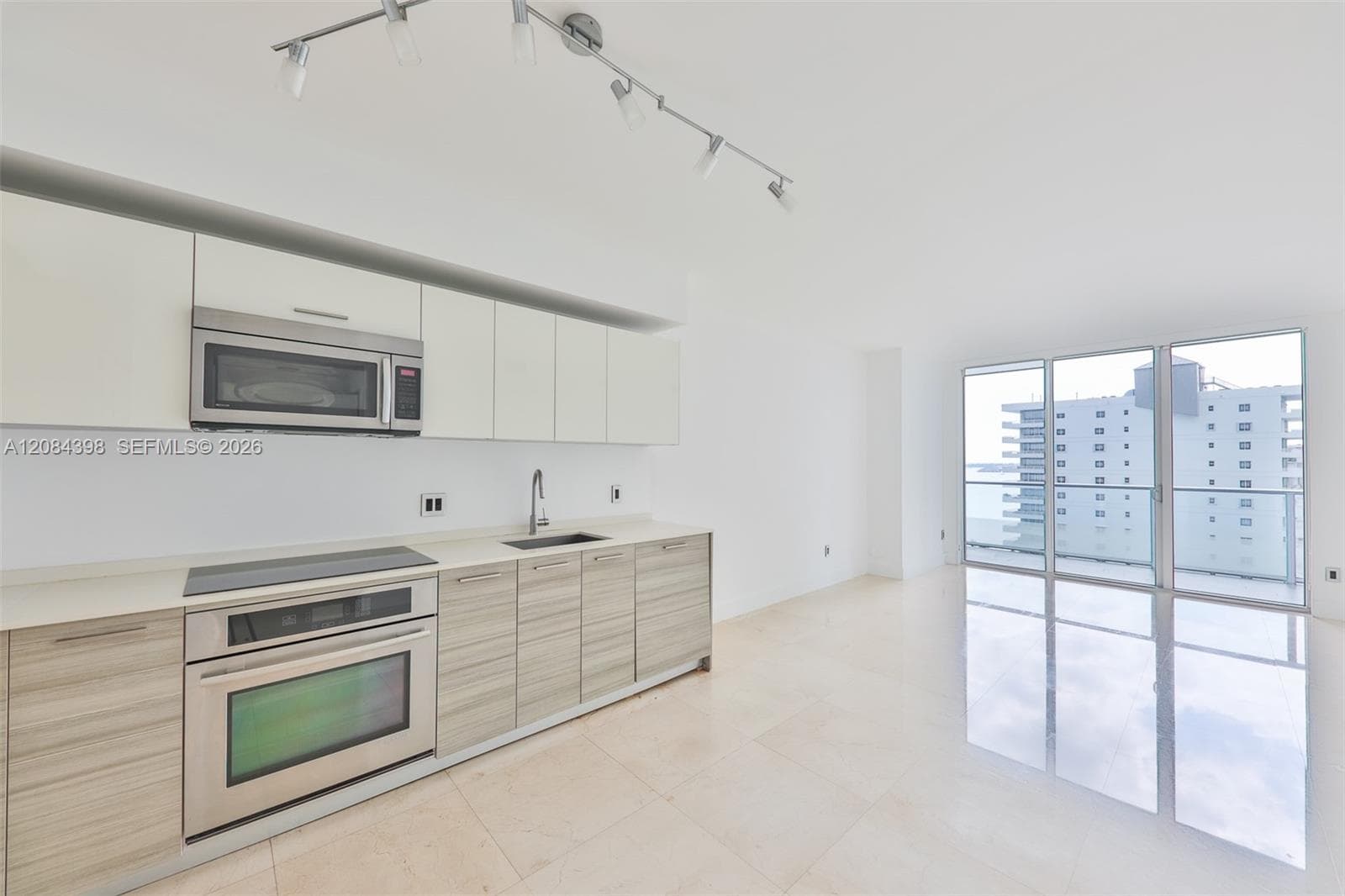 1300 Brickell Bay Dr # 1206, Miami, FL 33131 photo 2