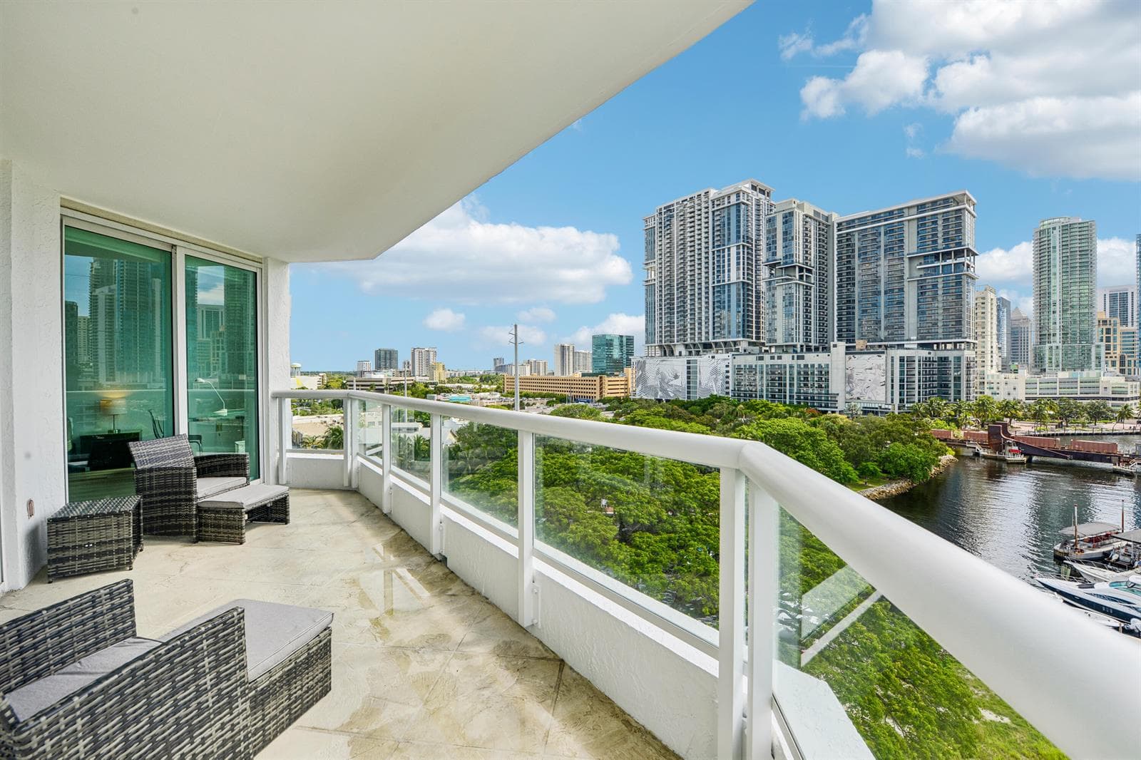 401 SW 4TH Avenue # 1003, Fort Lauderdale, FL 33315 photo 2