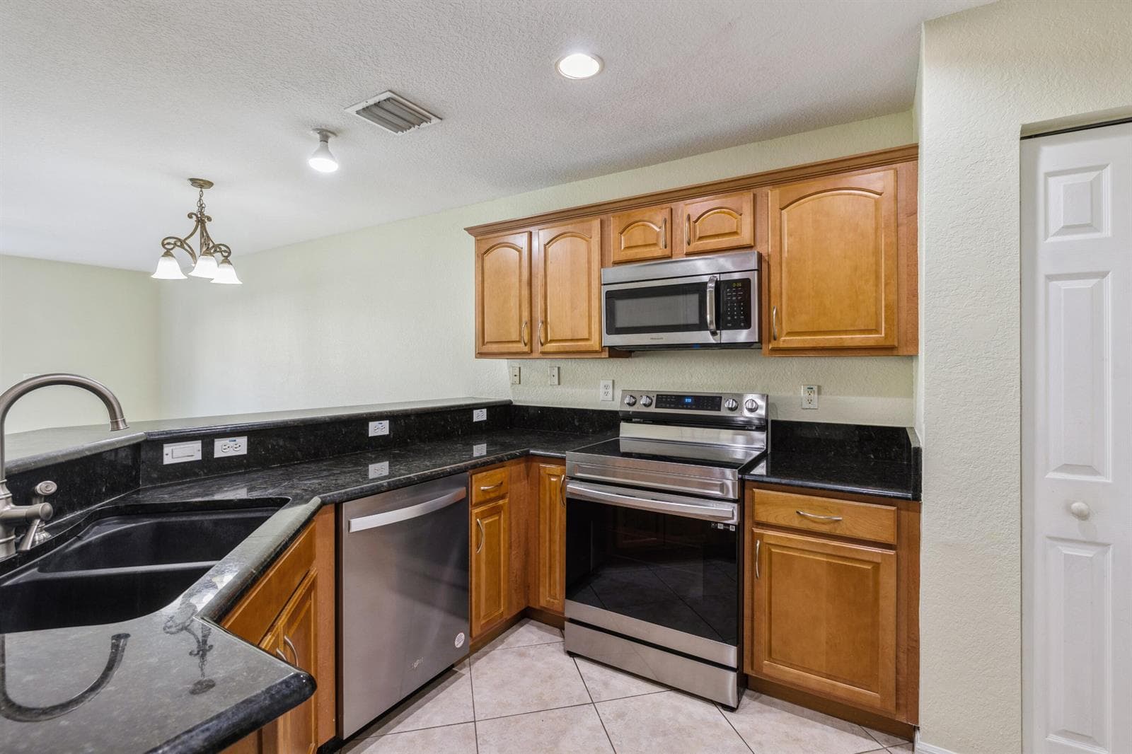 22131 Majestic Woods Way, Boca Raton, FL 33428 photo 2