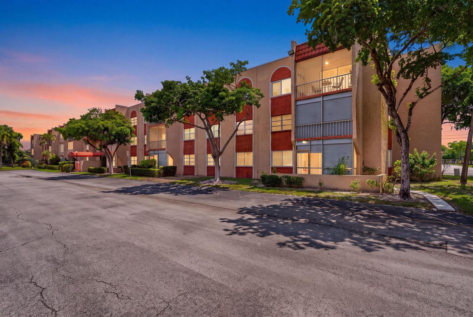 8260 SW 24TH Street # 6115, North Lauderdale, FL 33068 photo 2