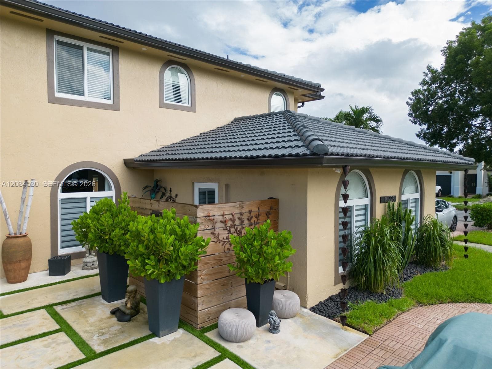 15225 SW 140th St # B, Miami, FL 33196