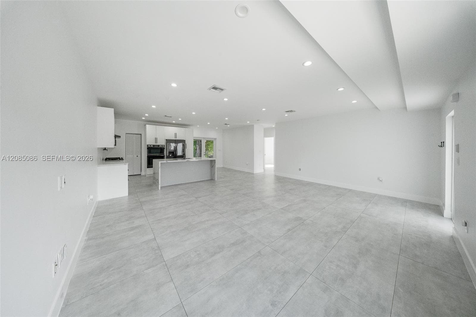 1935 SW 24th Ter, Miami, FL 33145 photo 2