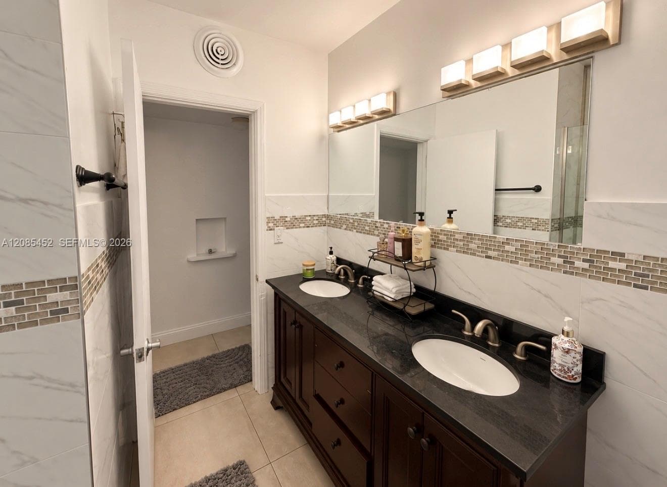 1721 SW 14th St # 1721, Miami, FL 33145 photo 2