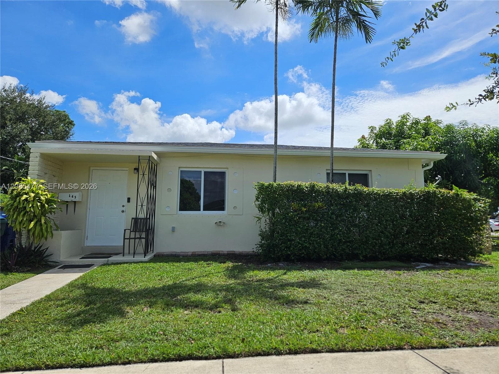 145 SW 60th Ct, Miami, FL 33144 photo 2