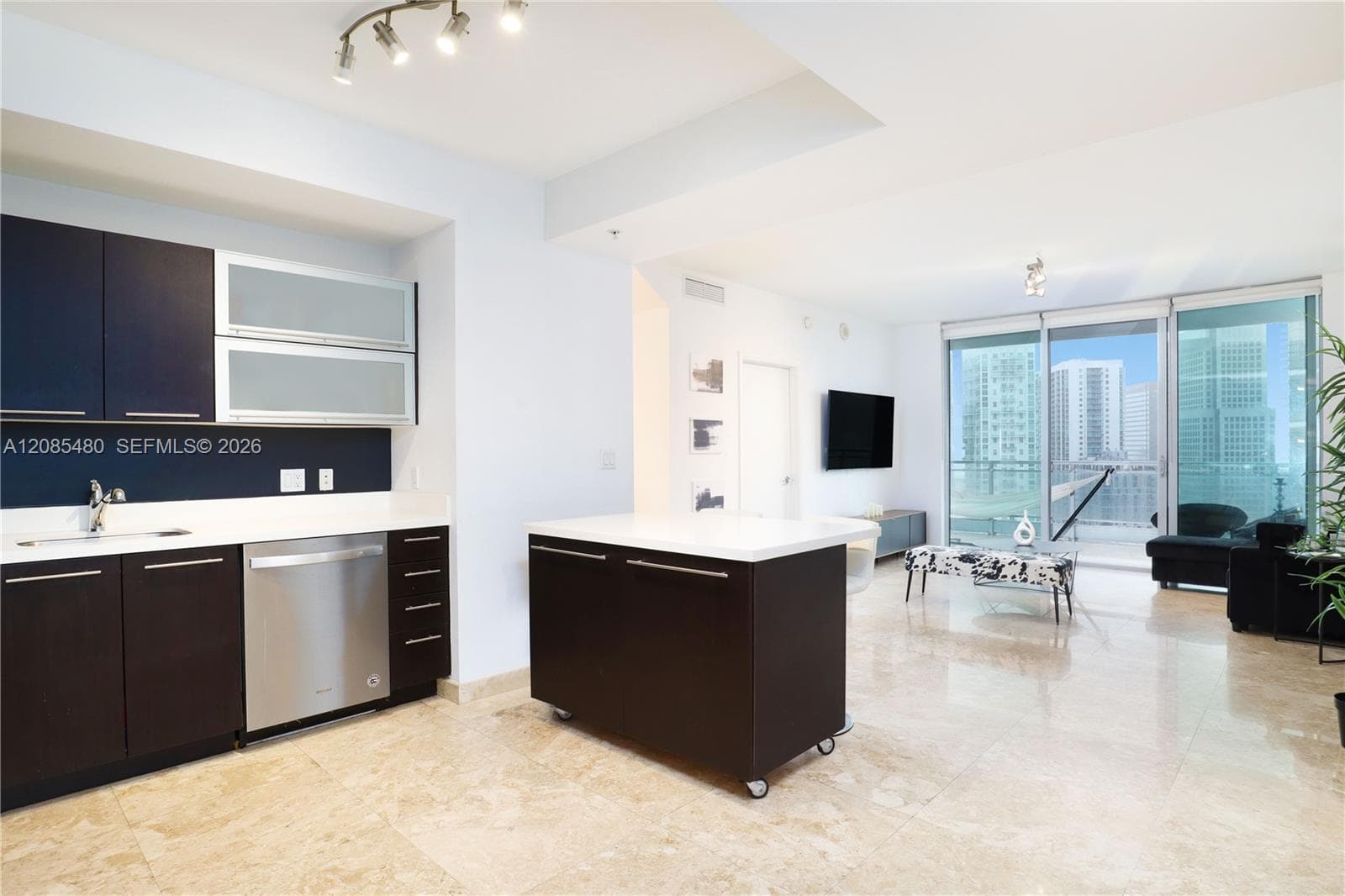 90 SW 3rd St # 3002, Miami, FL 33130 photo 2