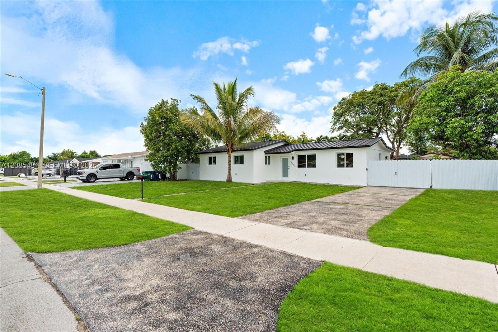 20120 SW 117th Ct, Miami, FL 33177 photo 2